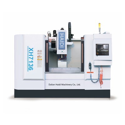 CNC立型マシンセンター